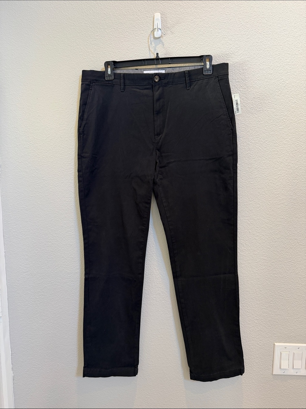 Amazon Essentials Men's Slim-Fit All-Day Stretch Casual Chino Pant Black NWT